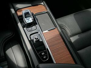 Volvo  T6 AWD Twin Engine Plus Dark