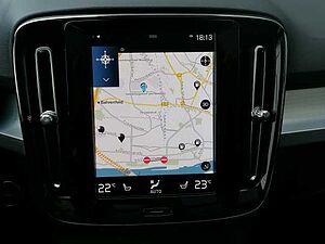 Volvo  T2 2WD Plus Dark, Navi, Kamera uvm.