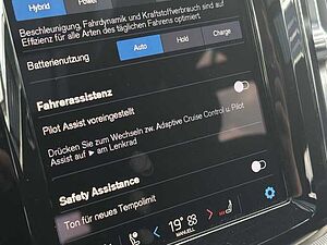 Volvo  T8 AWD Twin Engine Plus Black Edition