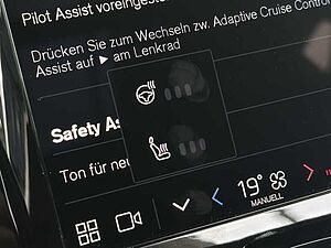 Volvo  T8 AWD Twin Engine Plus Black Edition