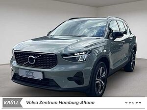 Volvo  T2 2WD Plus Dark, Navi, Kamera uvm.