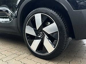 Volvo  Ultimate Recharge P8 Pure Electric AWD