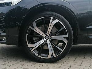 Volvo  B4 D 2WD R-Design