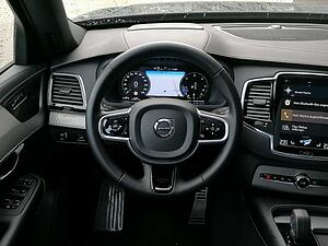 Volvo  B5 D AWD R-Design 7-Sitzer 360°, Pano uvm.