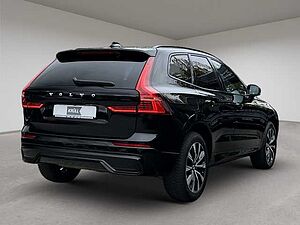 Volvo  B4 B 2WD Plus Dark Pano, Kam uvm.