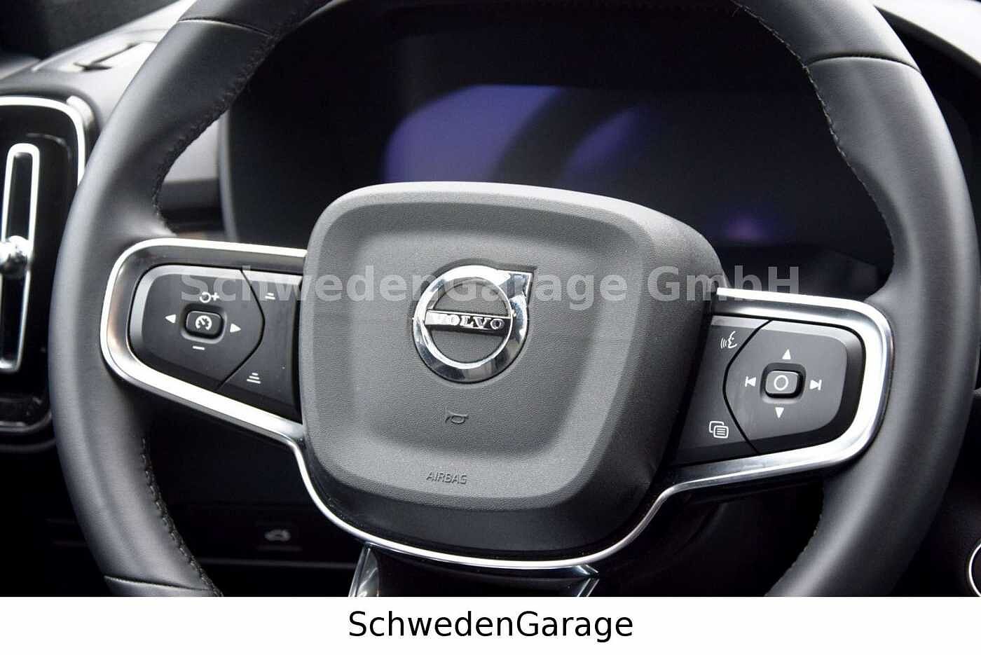 Volvo  Plus Dark 2WD AHK, Assistenzpakete