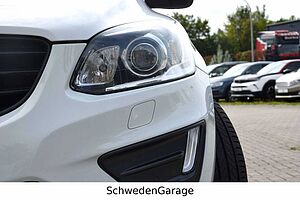 Volvo  D4 R-Design  Momentum 2WD