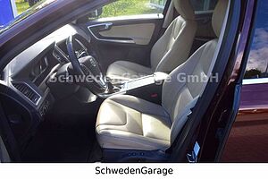 Volvo  D4 Summum 8-Gang Geartronic AHK