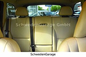 Volvo  D4 Summum 8-Gang Geartronic AHK