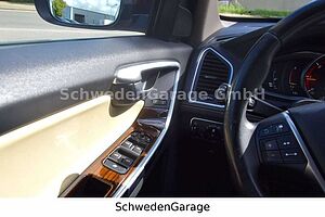 Volvo  D4 Summum 8-Gang Geartronic AHK