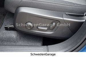 Volvo  Plus Dark 2WD AHK, Assistenzpakete