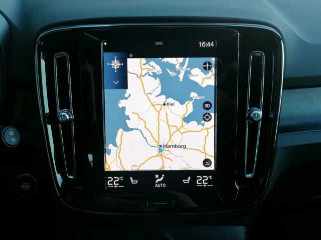 Volvo  T4 2WD Plus Dark Recharge