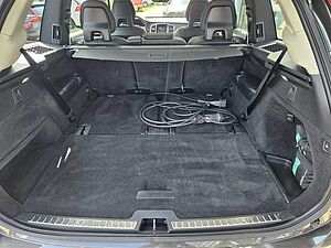 Volvo  T8 AWD Recharge Inscription Expression+AHK+Pano+StHz.