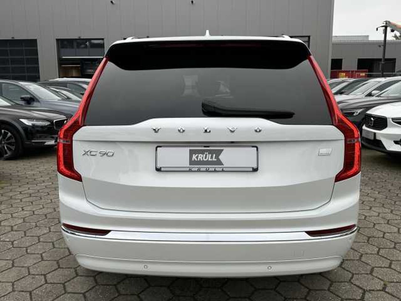 Volvo  T8 AWD Plug-in Hybrid Plus Bright 7-Sitzer AHK