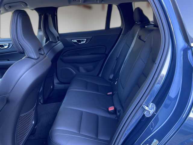Volvo  B4 Core Aut. , SHZ, Leder, Navi