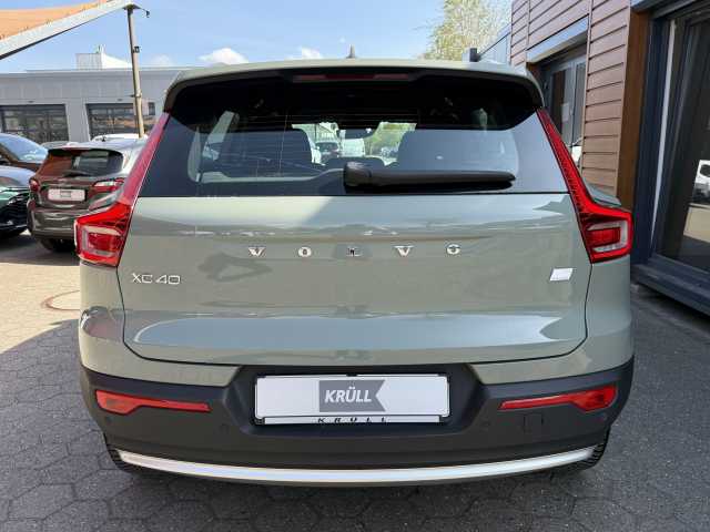 Volvo  Core Recharge Plug-In Hybrid 2WD, Fernlichtassistent, RFK
