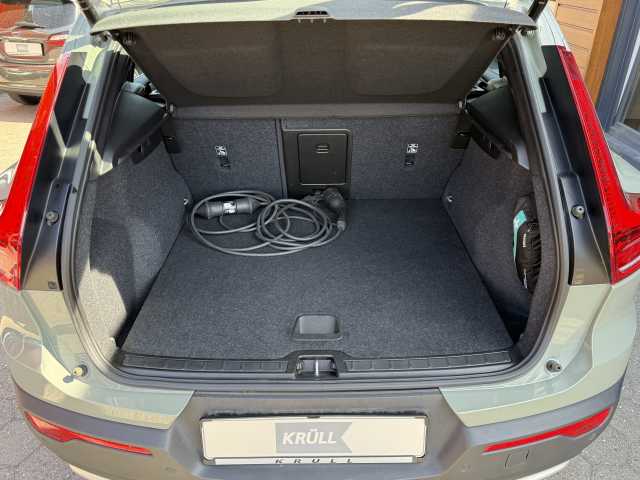 Volvo  Core Recharge Plug-In Hybrid 2WD, Fernlichtassistent, RFK