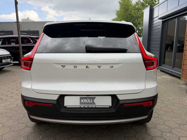 Volvo  Momentum Pro 2WD, Winter Paket, Panoramadach, Fernlichtassistent