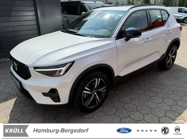 Volvo  T2 Plus Dark 2WD, 360 Grad Kamera, AHK, Panoramadach, H&K