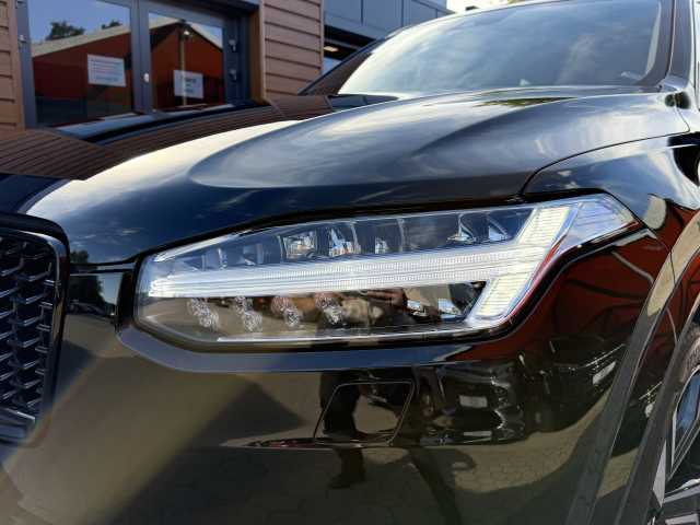 Volvo  T8 R-Design Recharge Plug-In Hybrid AWD 7Si