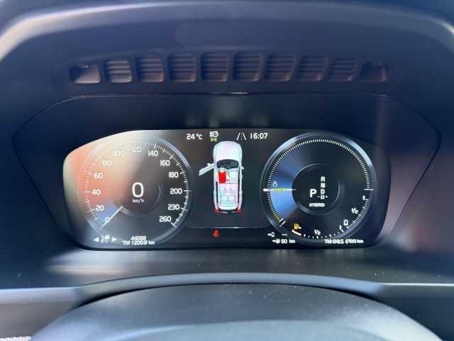 Volvo  T8 R-Design Recharge Plug-In Hybrid AWD 7Si