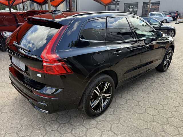 Volvo  R Design Recharge Plug-In Hybrid AWD, Panoramadach, Sitzbelüftung, H&k