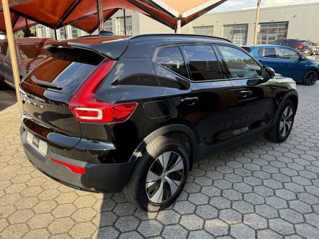 Volvo  Plus Dark Recharge Plug-In Hybrid 2WD
