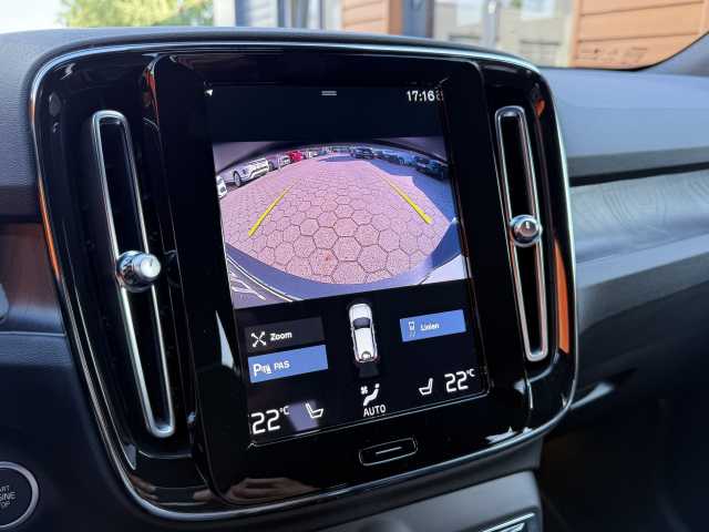 Volvo  Plus Dark Recharge Plug-In Hybrid 2WD