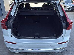 Volvo  B4 AWD Diesel Plus Bright