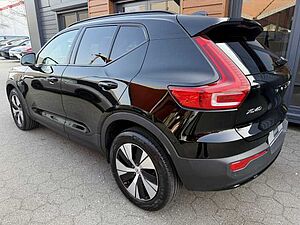 Volvo  Plus Dark Recharge Plug-In Hybrid 2WD