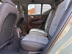 Volvo  Core Recharge Plug-In Hybrid 2WD, Fernlichtassistent, RFK