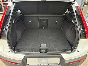 Volvo  Momentum Pro 2WD, Winter Paket, Panoramadach, Fernlichtassistent