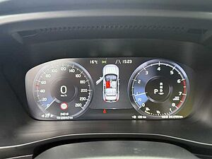 Volvo  Momentum Pro 2WD, Winter Paket, Panoramadach, Fernlichtassistent