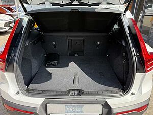 Volvo  T2 Plus Dark 2WD, 360 Grad Kamera, AHK, Panoramadach, H&K