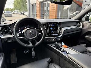 Volvo  R Design Recharge Plug-In Hybrid AWD, Panoramadach, Sitzbelüftung, H&k