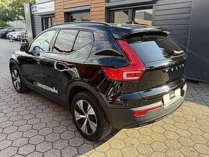 Volvo  Plus Dark Recharge Plug-In Hybrid 2WD