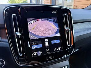 Volvo  Plus Dark Recharge Plug-In Hybrid 2WD