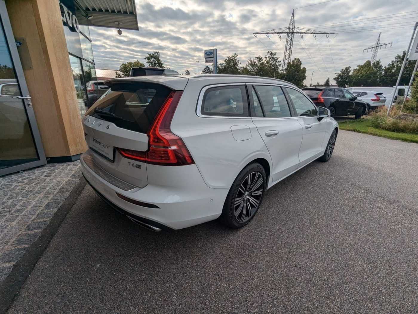 Volvo  V60 T6 TWIN ENGINE AWD Automatikgetriebe (223+65kW/303+87PS)  Inscription