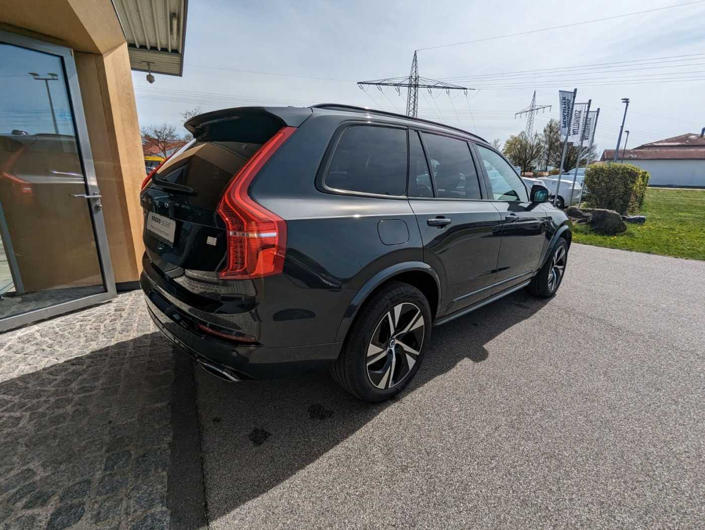 Volvo  XC90 Recharge R-Design Expression, T8 AWD Plug-in Hybrid