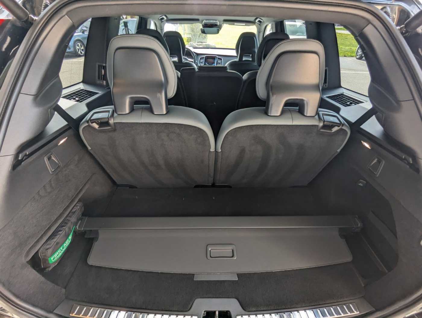 Volvo  XC90 Recharge R-Design Expression, T8 AWD Plug-in Hybrid