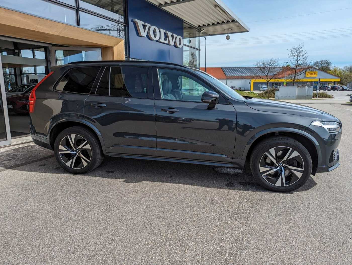 Volvo  XC90 Recharge R-Design Expression, T8 AWD Plug-in Hybrid