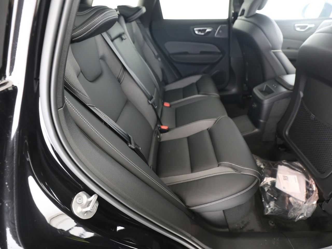 Volvo  T8 Ultra Black Edition