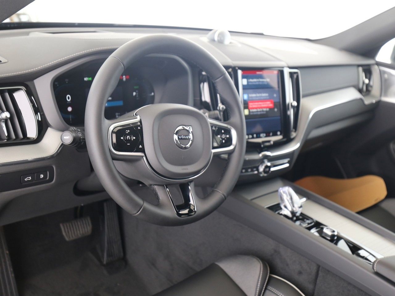 Volvo  T8 Ultra Black Edition