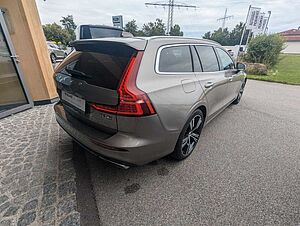 Volvo  V60 T8 TWIN ENGINE (223KW/303PS) Inscription aut.