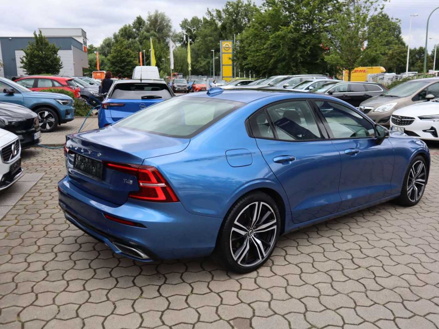 Volvo  T4 Aut. R-Design+Standheiz+19Zoll+Harman+