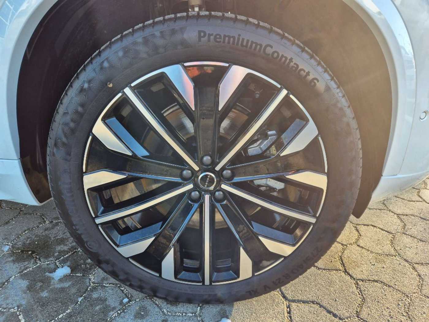 Volvo  T8 AWD Plus Dark+NEUES MODELL+Luft+HUD