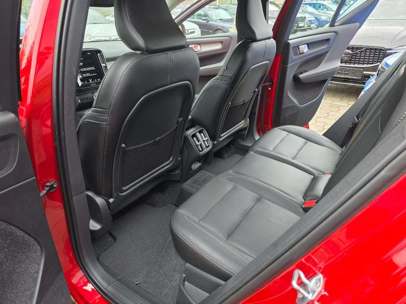 Volvo  B5 B AWD Inscription+Standh+Leder+BLIS