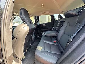 Volvo  B4 B Plus Dark+AHZV+Fahrerassist. Pak+360°