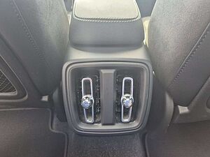Volvo  B4 B Geartr. R-Design+ACC+Panorama+19Zoll