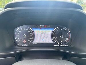 Volvo  B4 B Inscription+XeniumPro+AHZV+PilotAssis